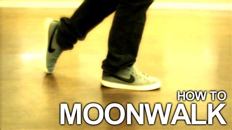How to Moonwalk Correctly .